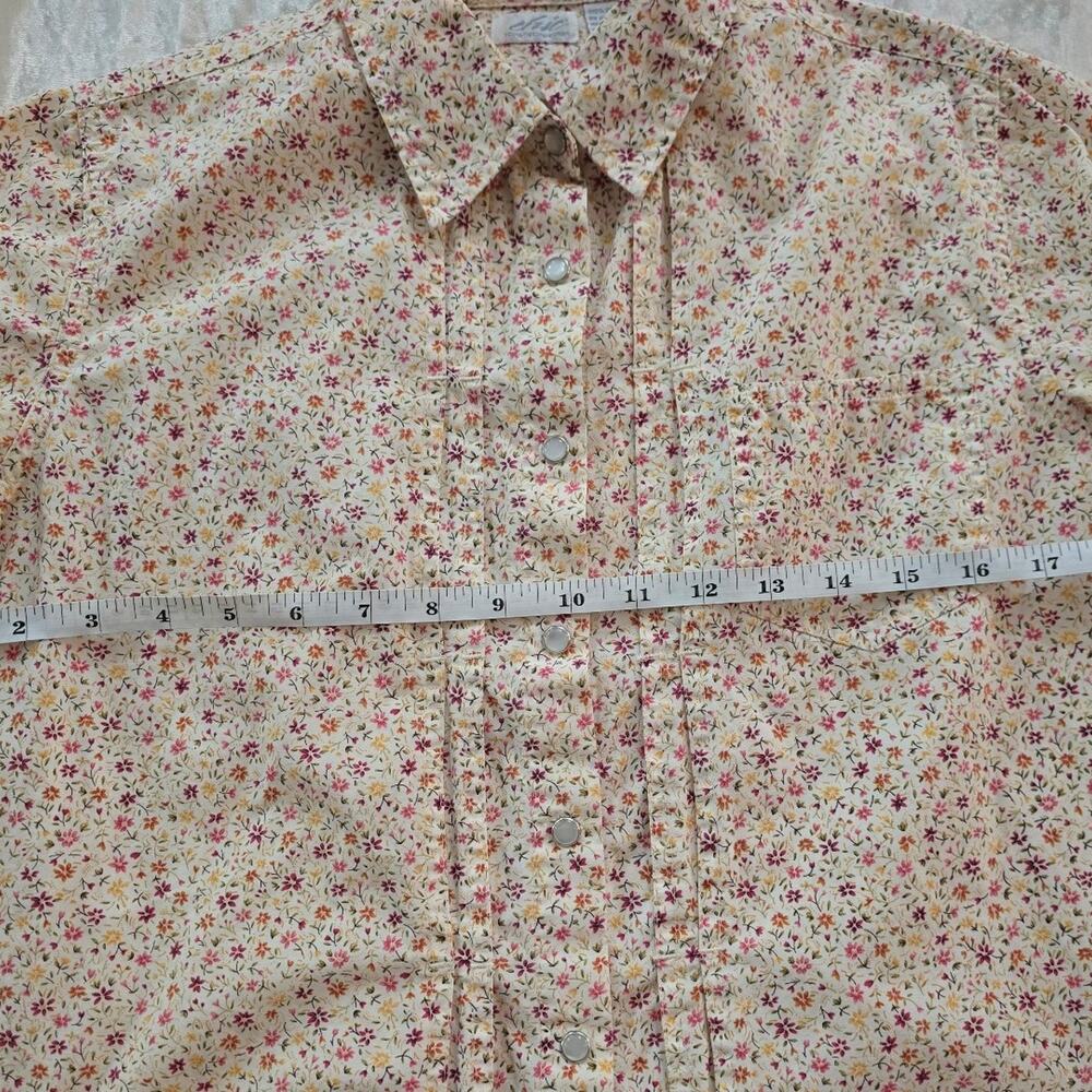 Floral Chic 100% natural women button up top size s - Picture 3 of 5